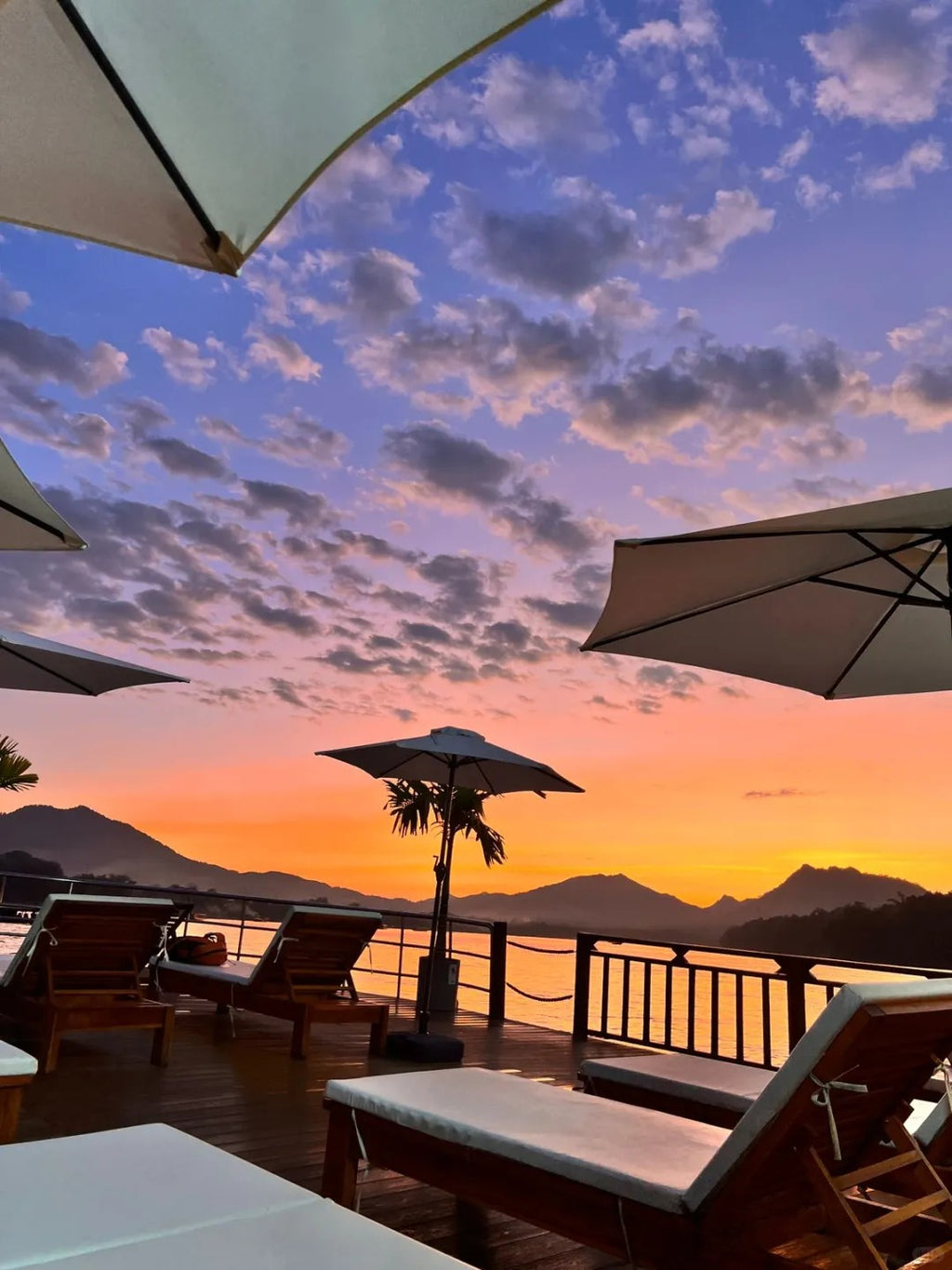 🌅 Sunset “A ONE” Cruise – Luang Prabang’s Most Romantic Mekong Experience - January 2026