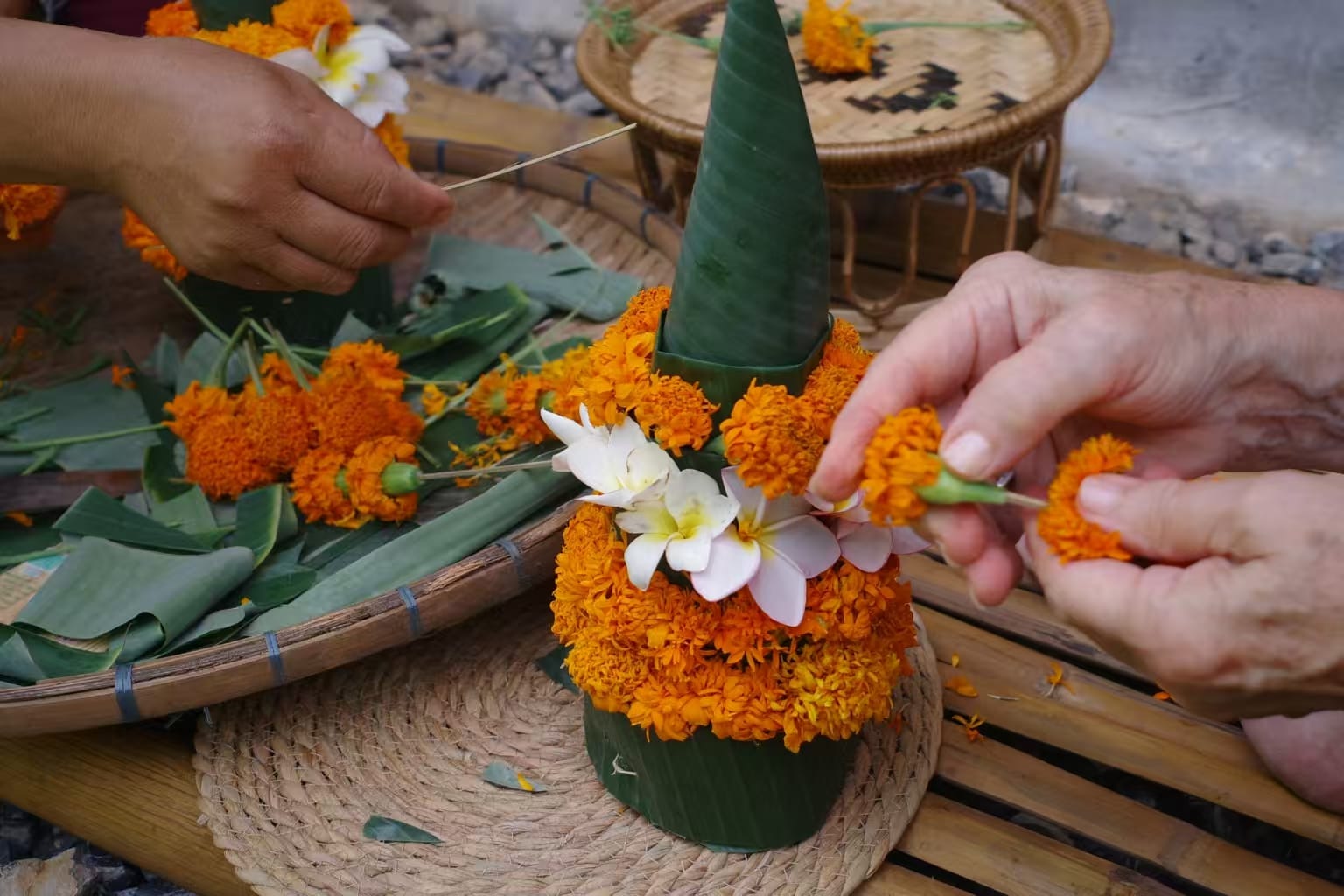 🪷 Lao Traditional Handicraft Workshop – Alms Giving Flower & Yarn Weaving Experience - 2026 Deep Travel VIP